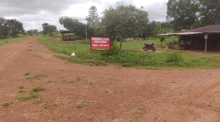 Restringido paso entre Caño Dorado – La Carpa en Guaviare