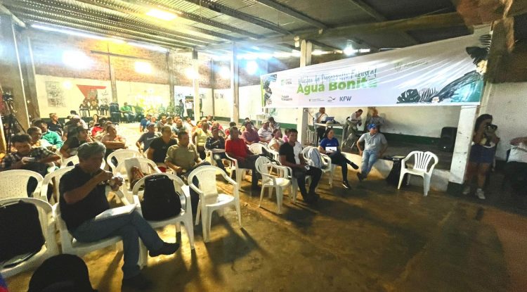 Visión Amazonia socializa las actividades del proyecto REM II