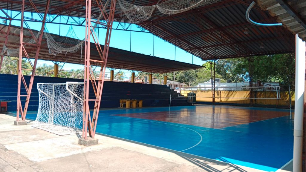 Coliseo de barrio La Esperanza ahora se llamará Jairo González García