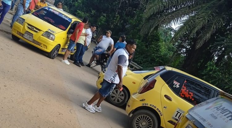 Por intento de atraco, taxistas bloquean ingresos a San José del Guaviare