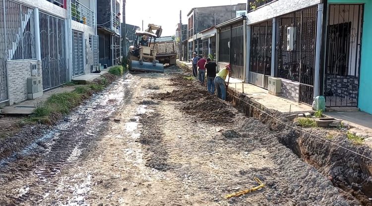 Piden agilidad en proyecto para adoquinar dos vías en La Paz