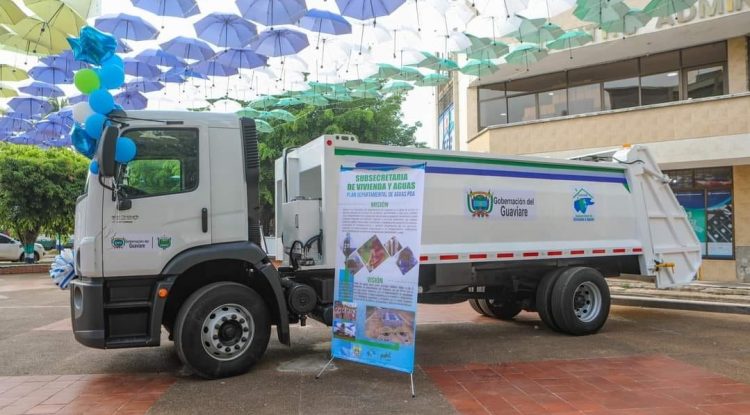 Miraflores cuenta con su primer vehículo para la recolección de basuras