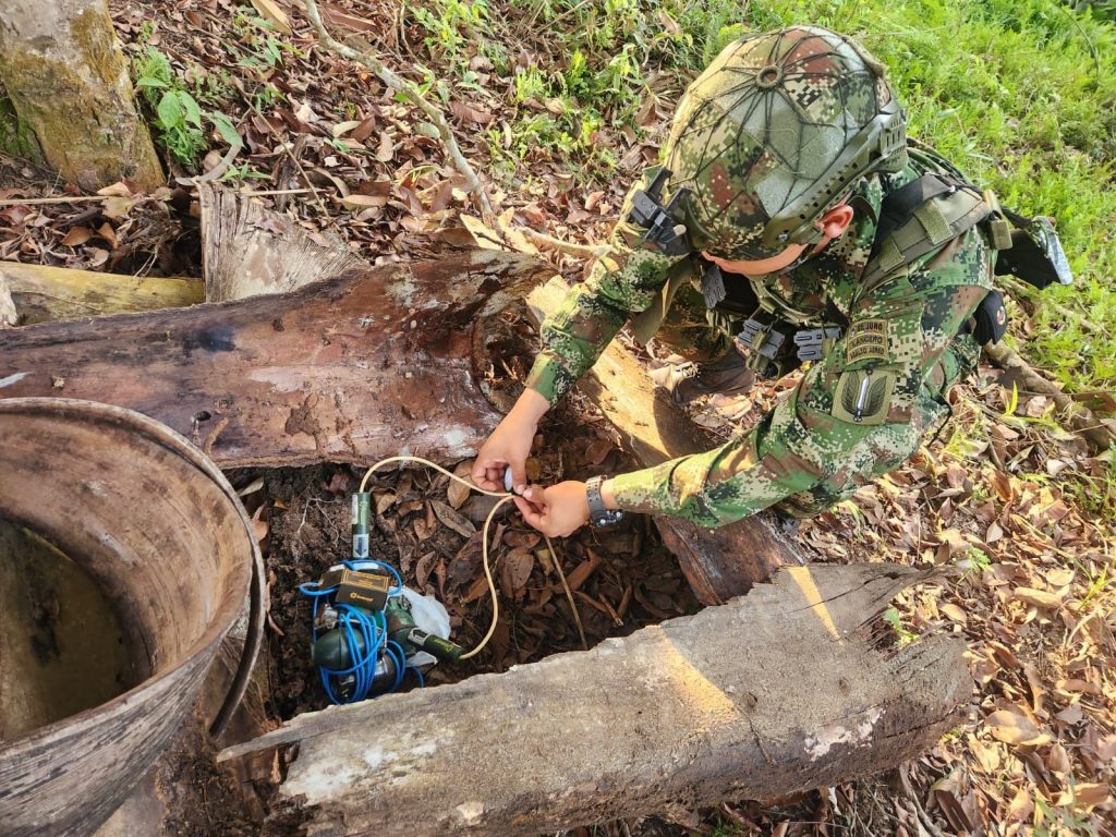 Destruyen artefactos explosivos en zona rural de Calamar, Guaviare