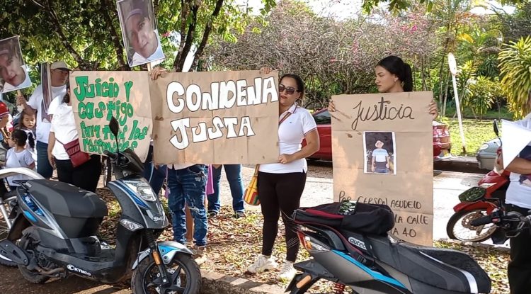 Familiares de Gerson Agudelo piden que su crimen no quede impune