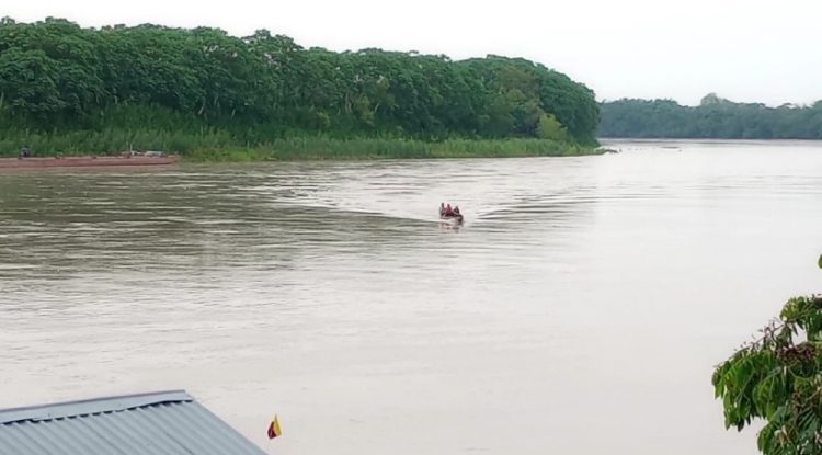 El Río Guaviare sigue creciendo en su caudal