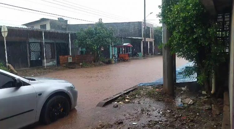 Lluvia inundó viviendas de dos barrios en San José del Guaviare