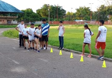 Equipo de atletismo se prepara para los Juegos Nacionales Intercolegiados