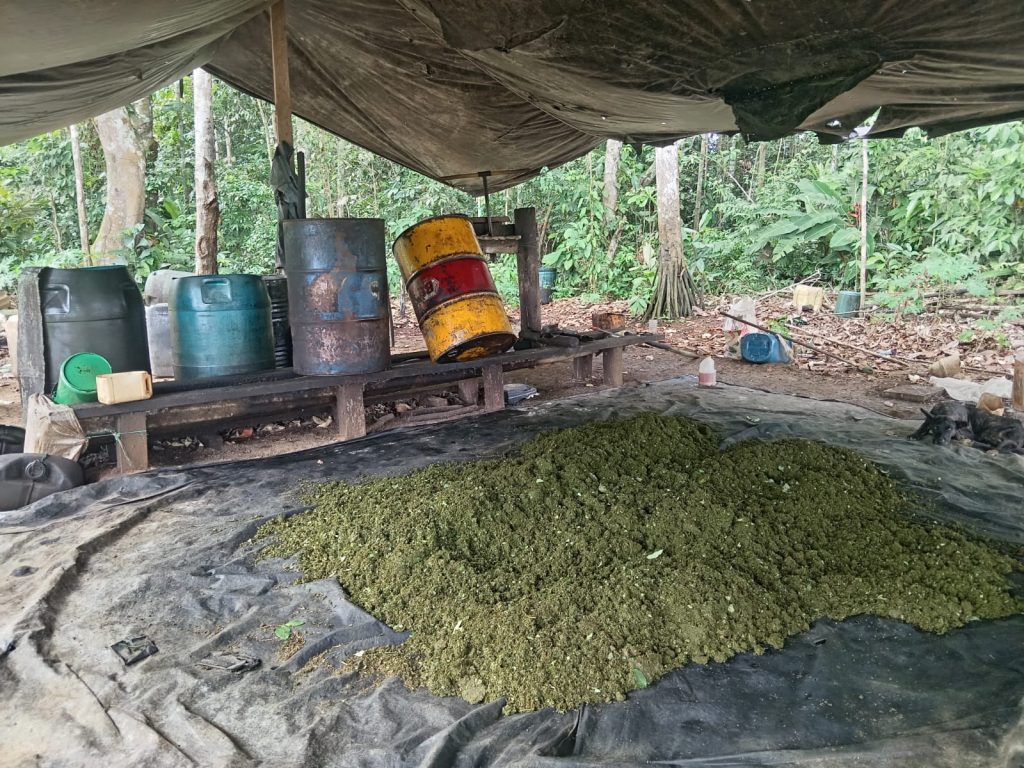 Ubican y Destruyen Laboratorio de Coca en Calamar, Guaviare