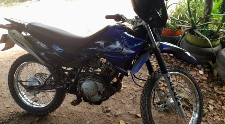 Ladrones ingresan a una vivienda y roban una motocicleta