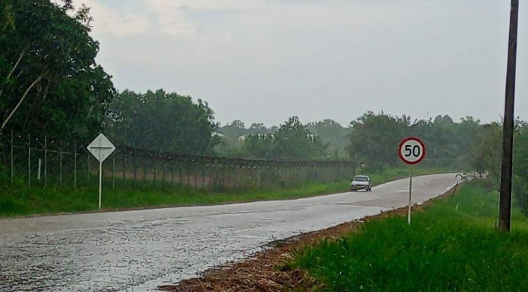 Falsa alarma por vehículo abandonado cerca de un retén policial