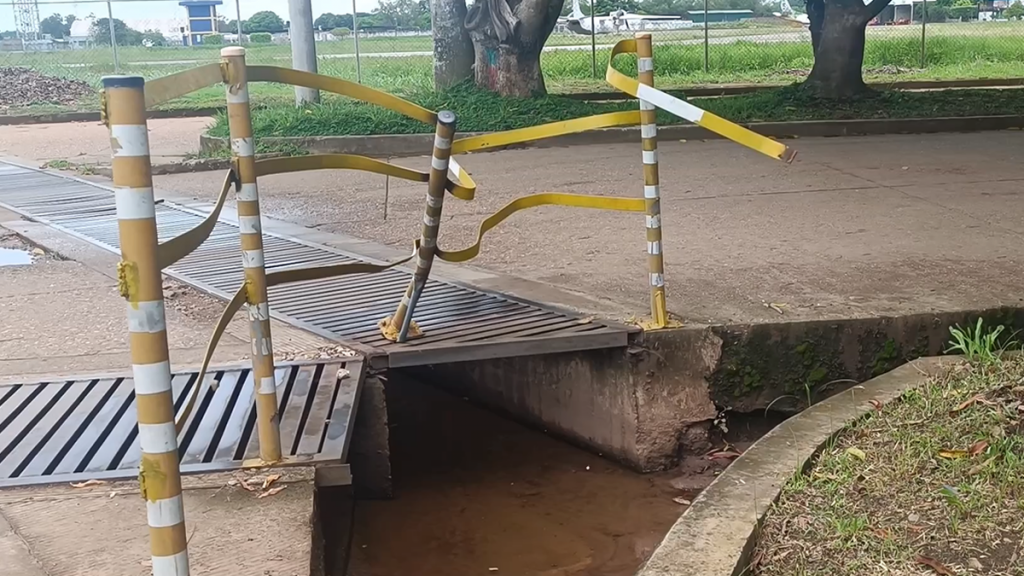 HUECOS ACCIDENTES BARRIO 20 DE JULIO