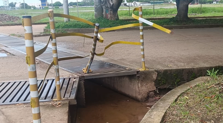 HUECOS ACCIDENTES BARRIO 20 DE JULIO