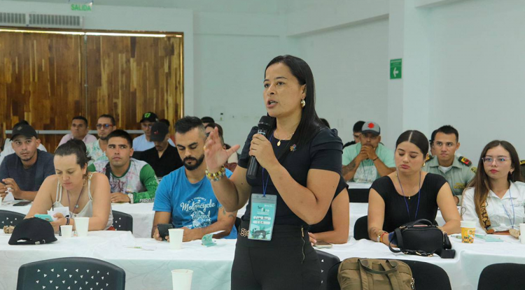 EX DIRECTORA CDA GUAVIARE