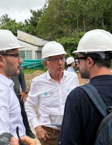 Ministro de Salud inspeccionó obras en el hospital de San José del Guaviare