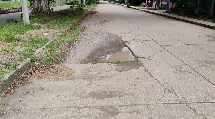 Alertan hundimiento en la Avenida Los Colonizadores en San José del Guaviare