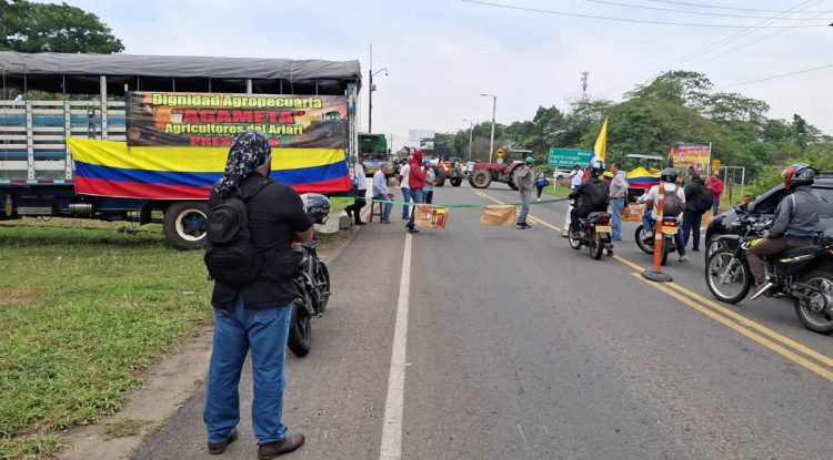 Arroceros exigen presencia de la Ministra Carvajalino tras ruptura en mesa de diálogo